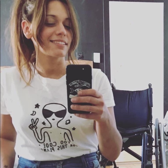 🤍Self esteem promoter 🤍 Cat lover 🤍 music maker 🤍 - Picture 4 of 8